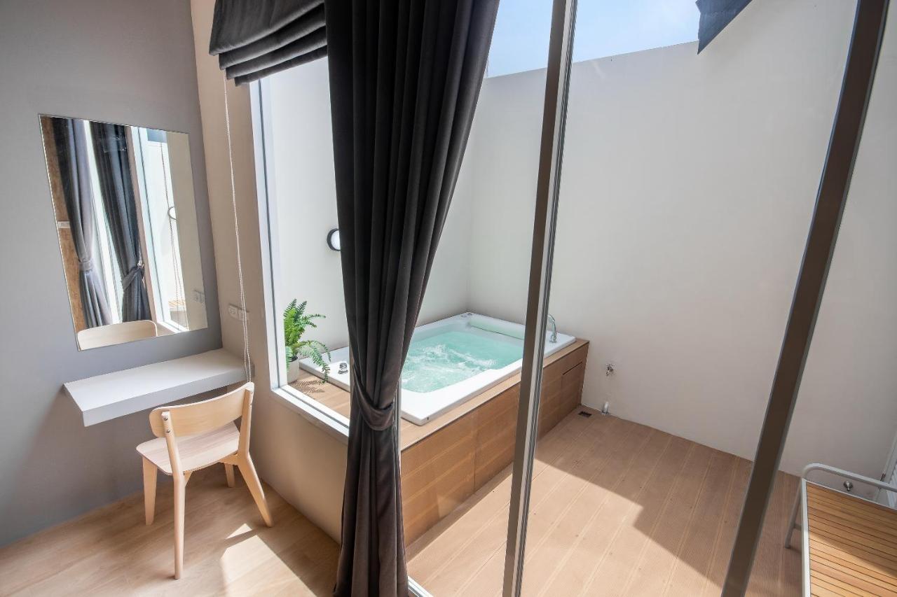 Ferienwohnung Nidhra นิทรา Ban Lat Krachaeng Exterior foto