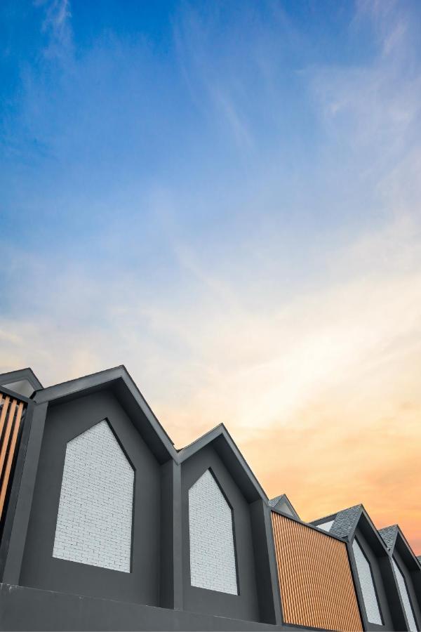 Ferienwohnung Nidhra นิทรา Ban Lat Krachaeng Exterior foto